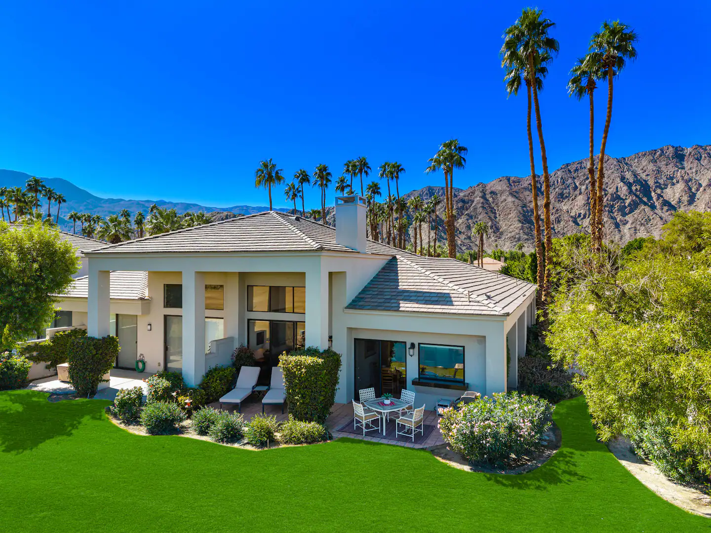 Front Row Fairway Views at PGA West Stadium